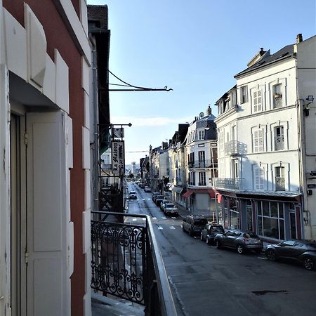 Le Capitaine Jack Apartment Trouville-sur-Mer Exterior photo